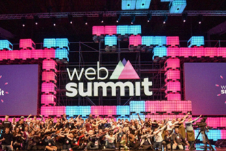 Mais de 300 startups brasileiras marcarão presença no Web Summit 2025, em Lisboa, com o apoio do Sebrae, Apex Brasil e Embratur. Saiba mais sobre as empresas que irão representar o Brasil no maior evento de inovação do mundo